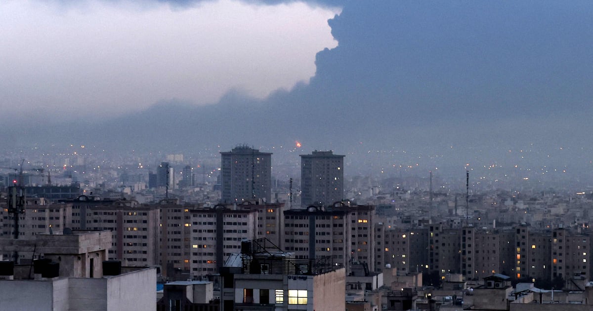 Menteri Luar Negeri Iran Tolak Gencatan Senjata Tanpa Syarat, Sumpah Terus Berjuang Sampai Perang Berakhir