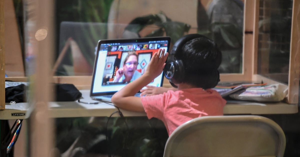 UAE Remote Learning Extended Until Friday