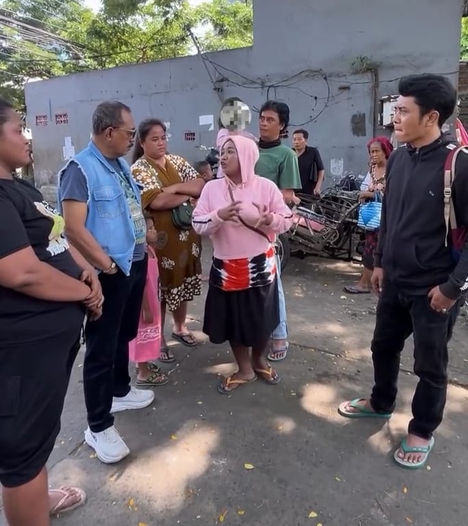 Surabayada bolani tilanchilikka majburlash haqidagi da'vo tasdiqlanmadi, rasmiy tushuntirish berildi
