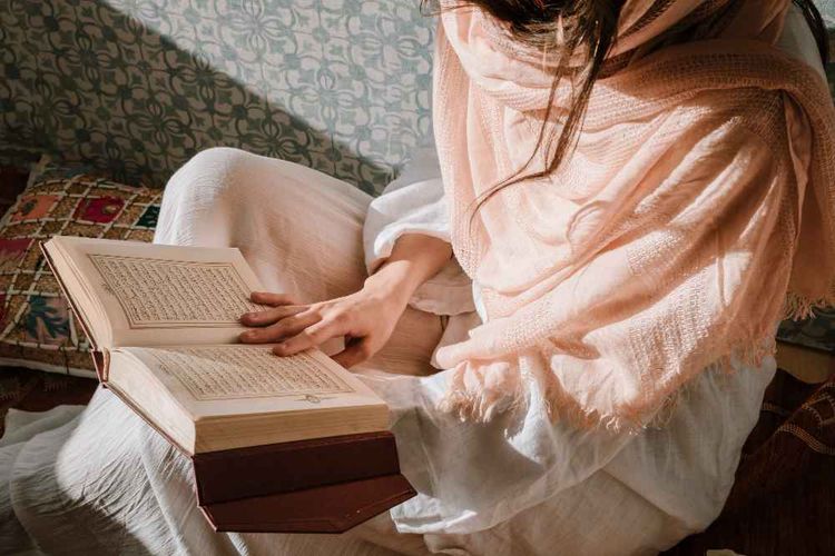 7 Ayat Alquran Ngeunaan Larangan Zina jeung Alesanna