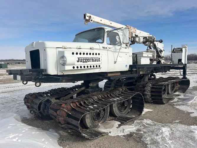 Gordon's Towing tow truck