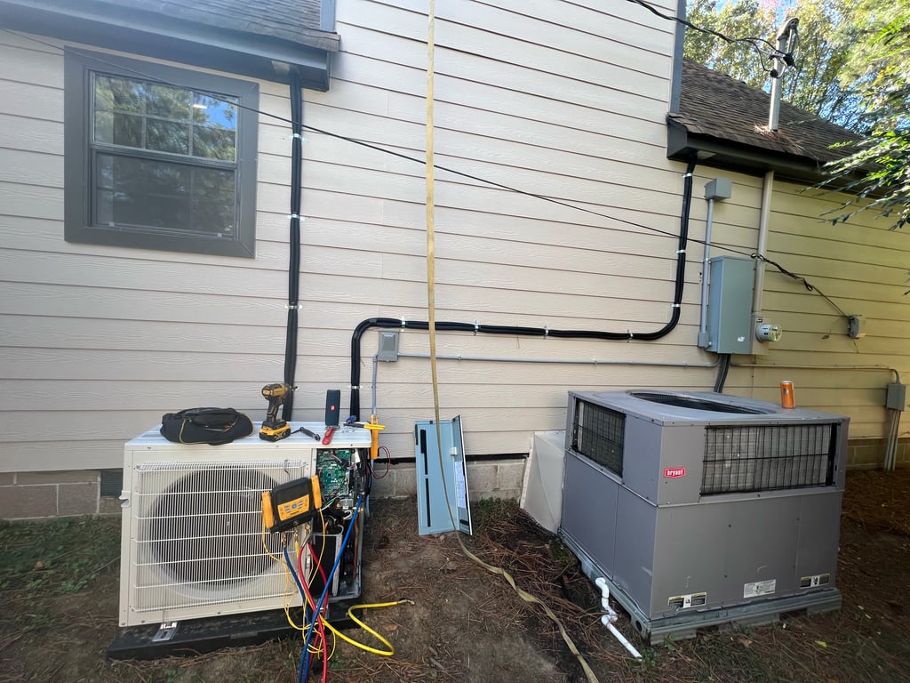 Outdoor heat pump unit at a Memphis home