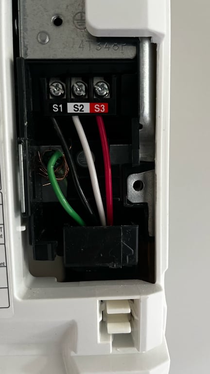Outdoor heat pump unit at a Memphis home