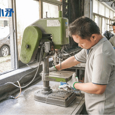 小茂AB胶点胶机：精密制造领域的“流体雕塑家”