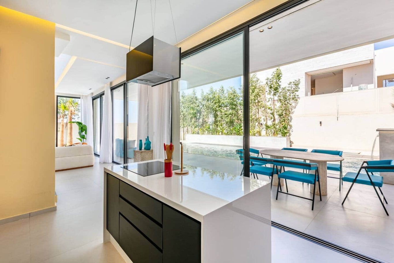 Villa Aura