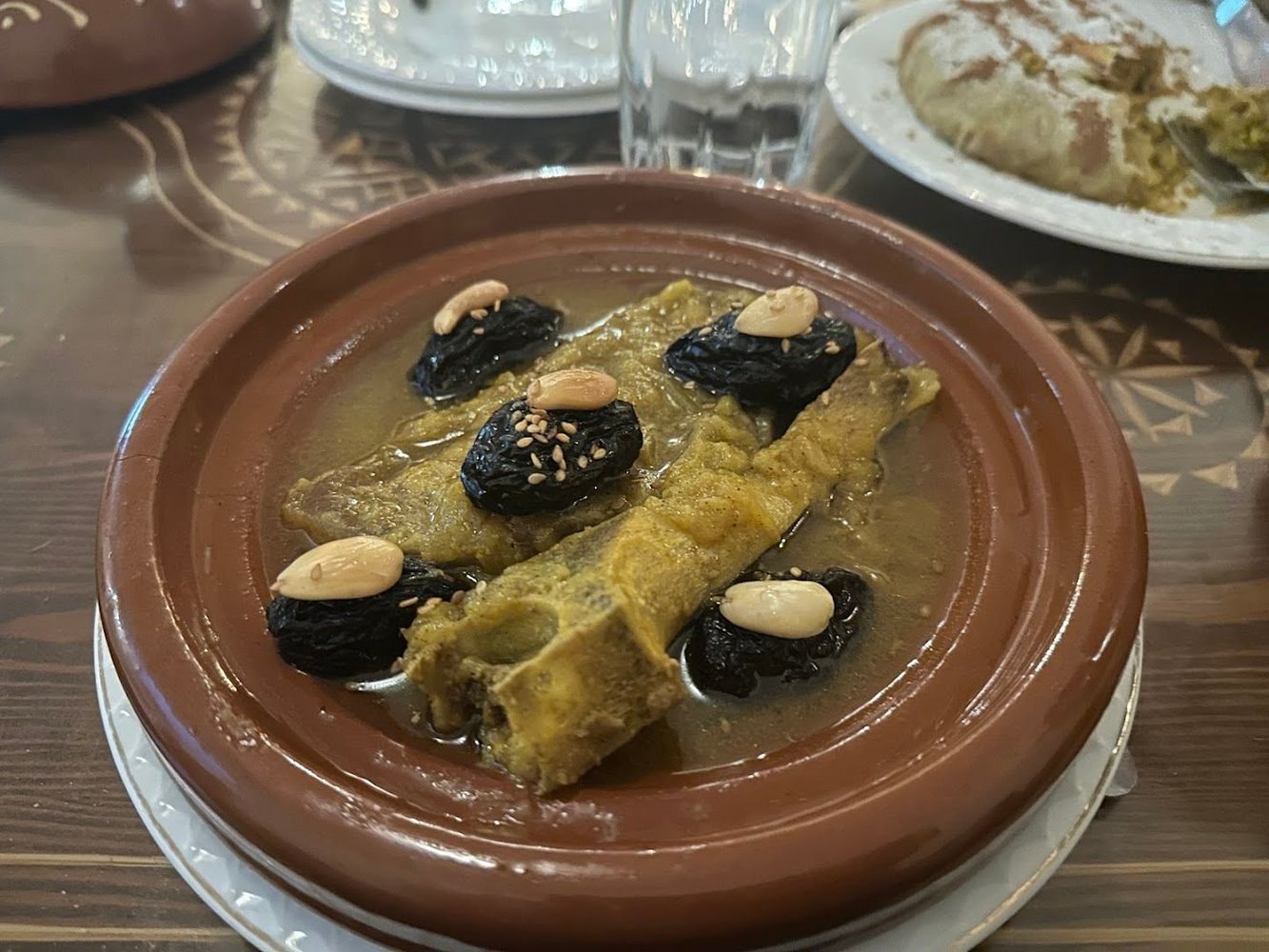 مطعم يا هلا