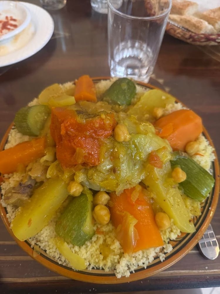 مطعم يا هلا