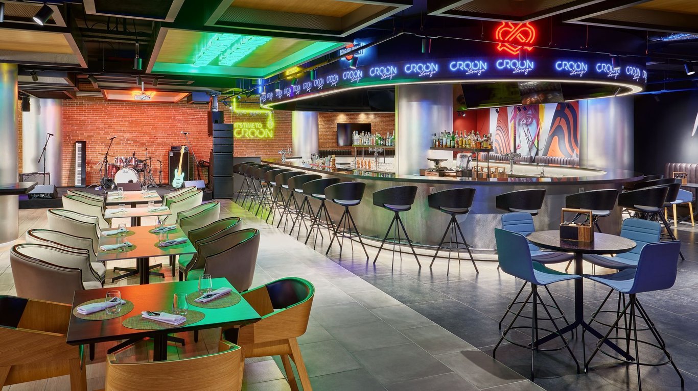 Croon Lounge