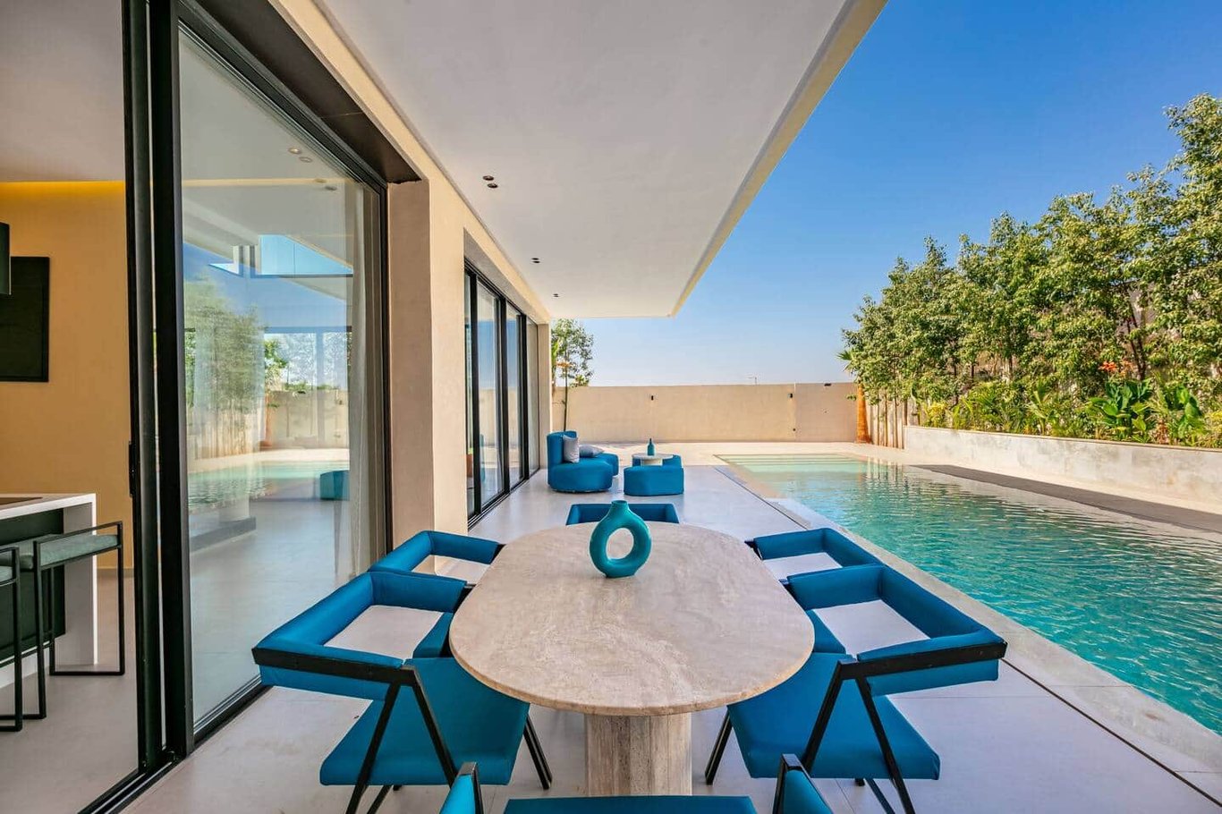 Villa Aura