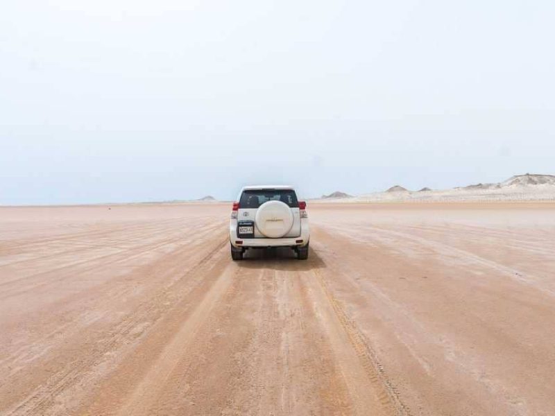 الجولة الكبرى إلى إيمليلي والكثيب الأبيض بسيارة رباعية الدفع في الداخلة