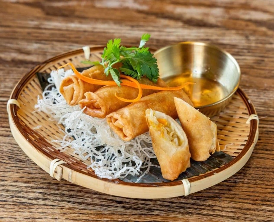 Crispy Thai Spring Rolls (Por Pia Tod) (4pcs)