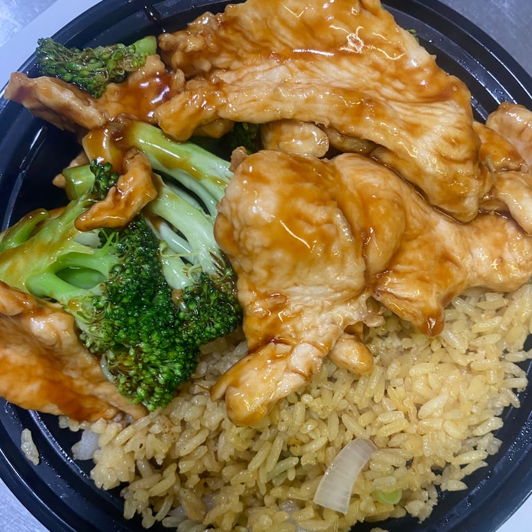 L1. Chicken with Broccoli 芥兰鸡