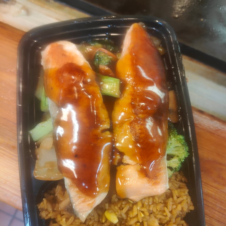 H 7. Hibachi Salmon