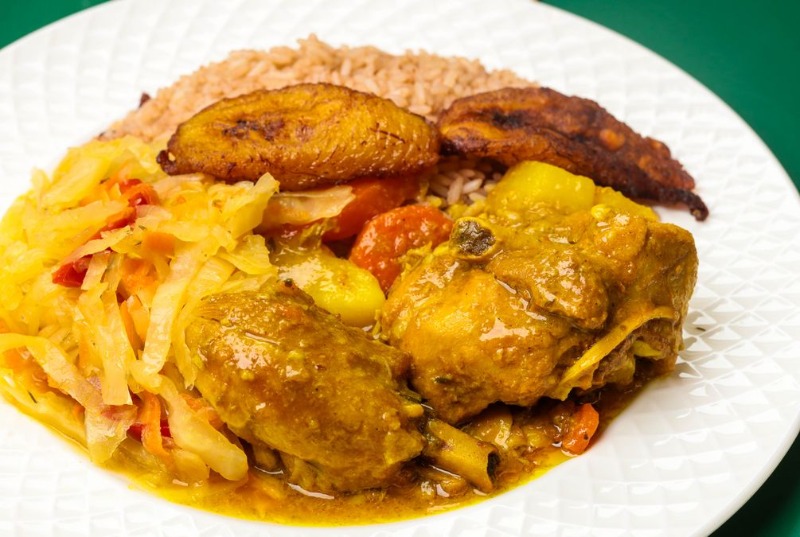 Curry chicken