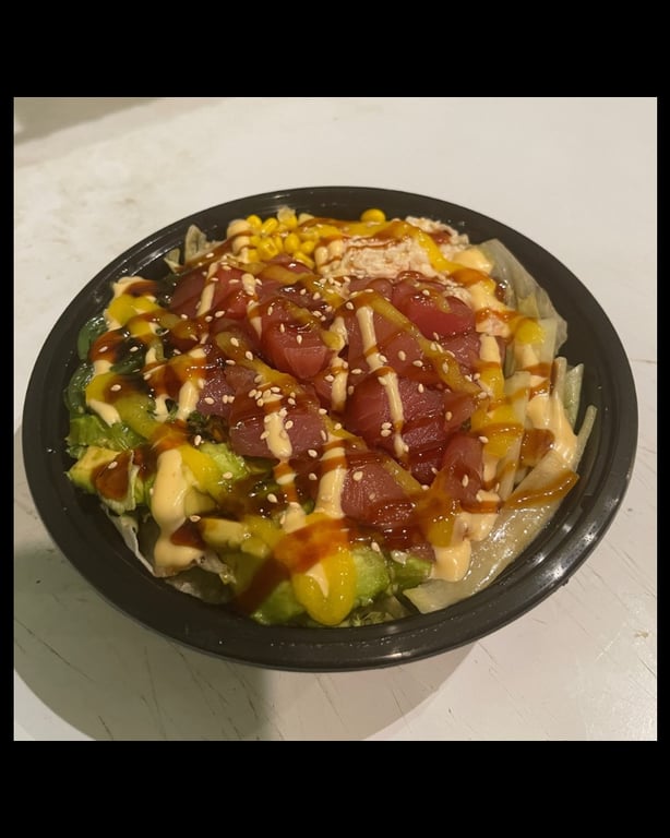 A. Tuna盖饭<br>참치<br>Tuna Poke Bowl