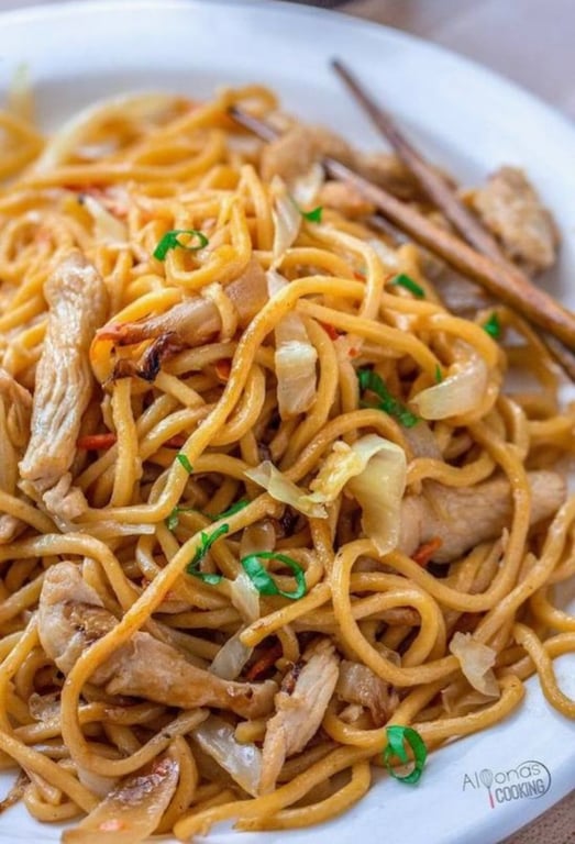 L5. Chicken Lo Mein