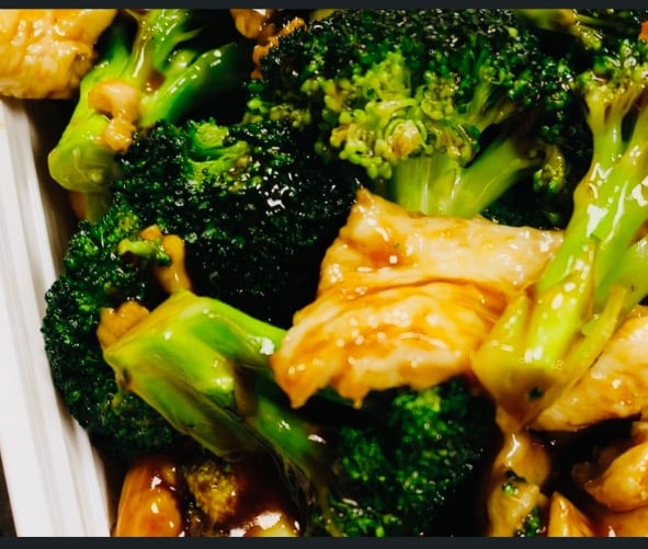 D2. Chicken with Broccoli