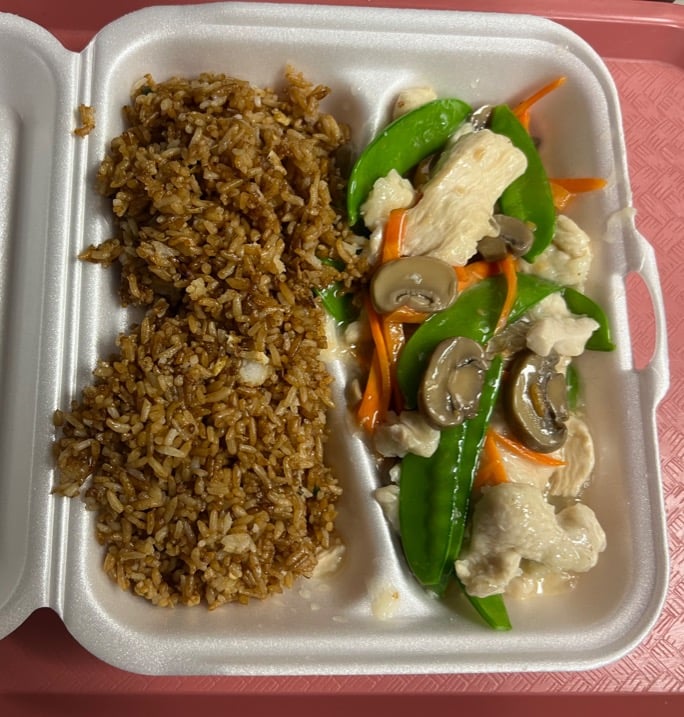 12. Moo Goo Gai Pan