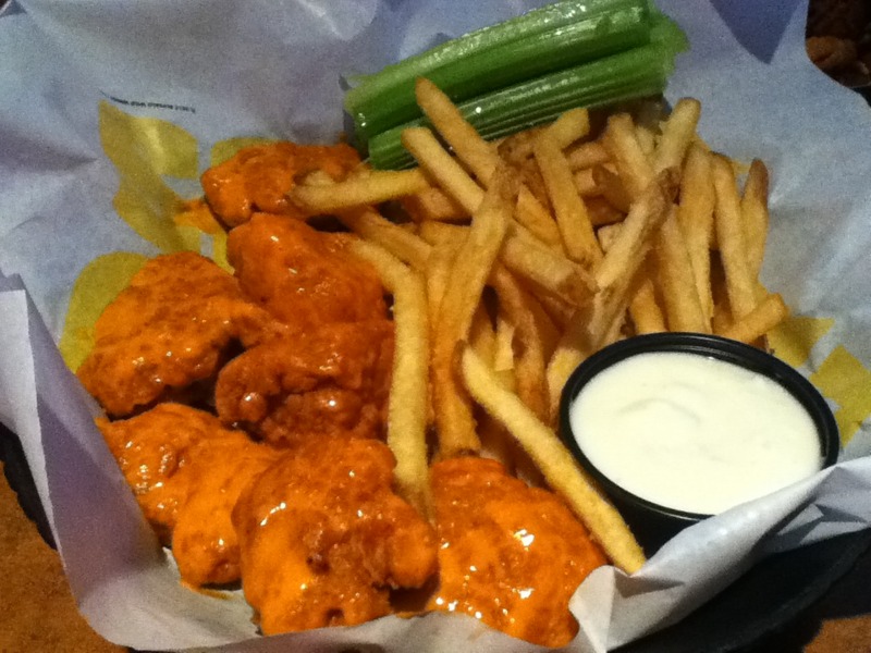 7 Boneless Wings & Fries Image