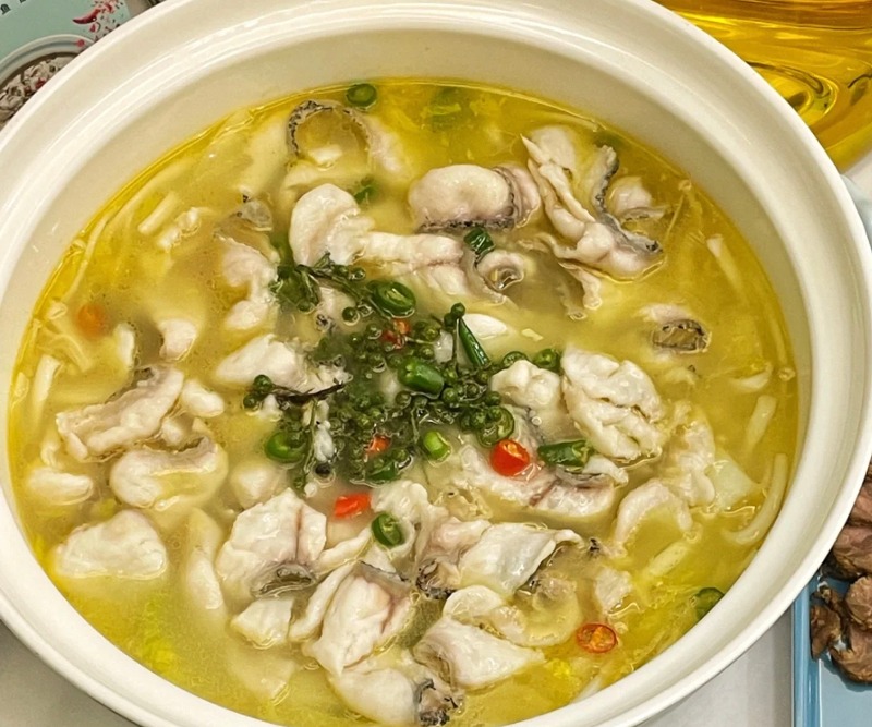 4. 藤椒鱼 Fish Filet with Prickly Ash Soup