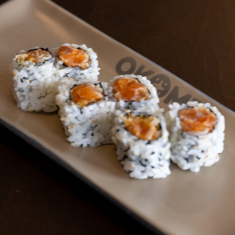 Spicy Salmon Roll