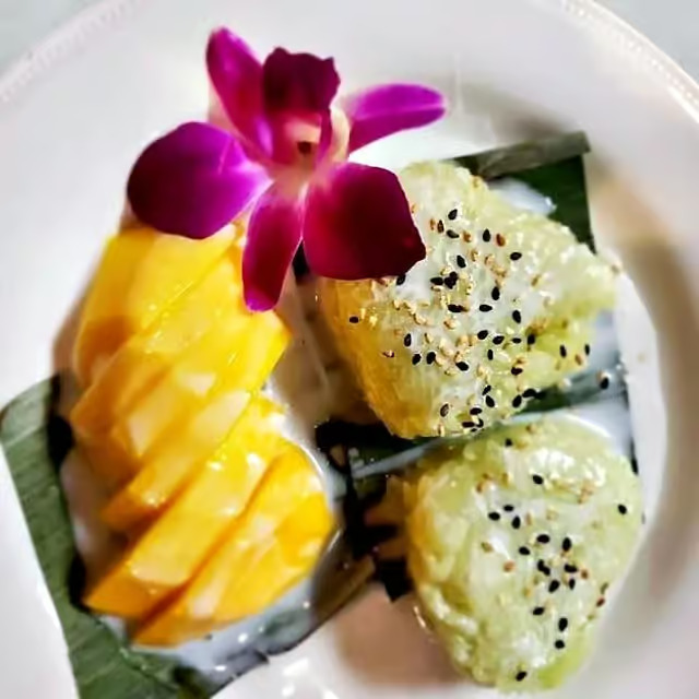 Mango and Coconut Sweet Sticky Rice