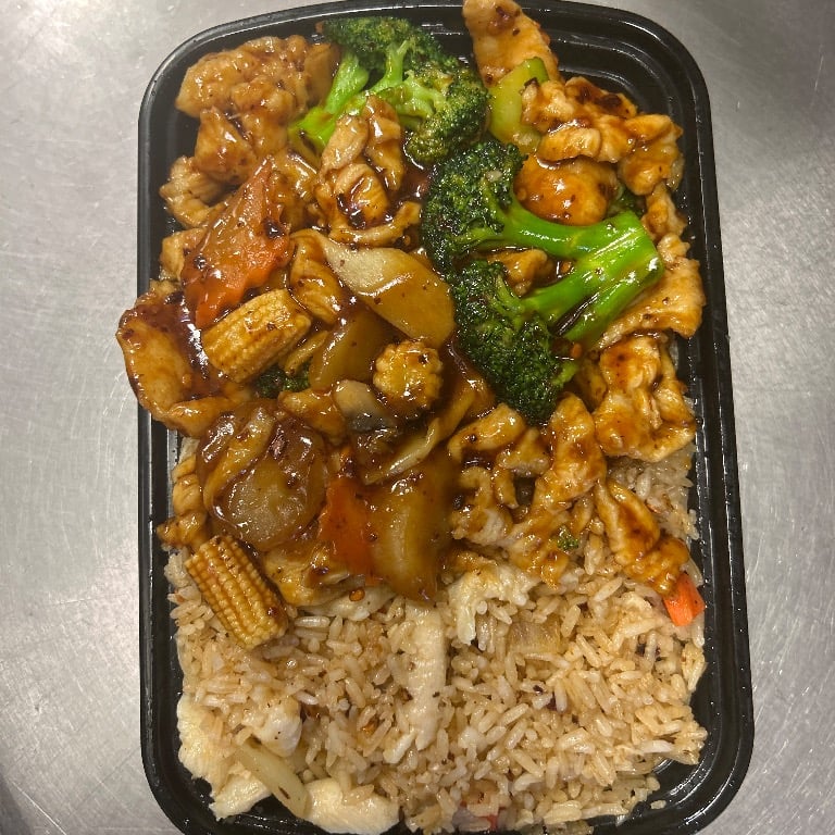 C 湖南鸡<br>C21. Hunan Chicken