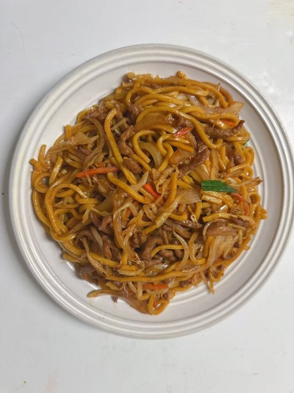 704. 牛捞面<br>Beef Lo Mein