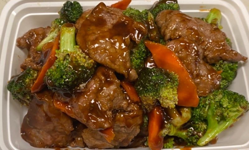 芥兰牛 Beef w. Broccoli