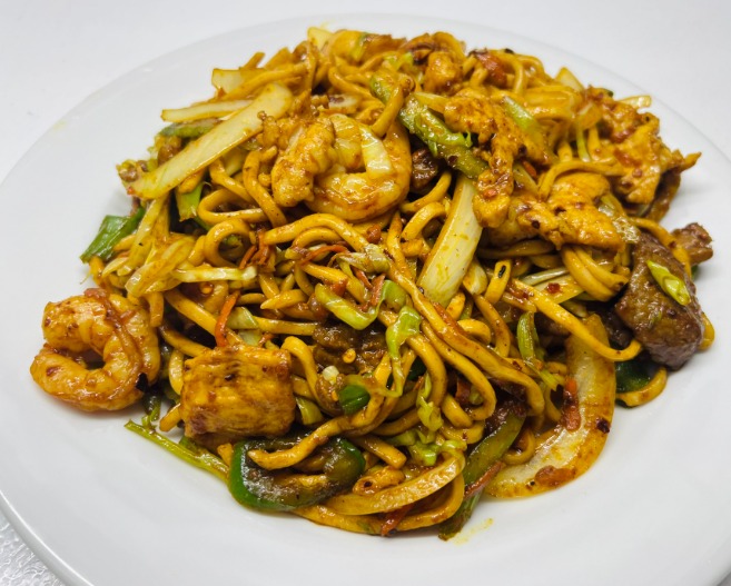 Singapore Style Lo Mein