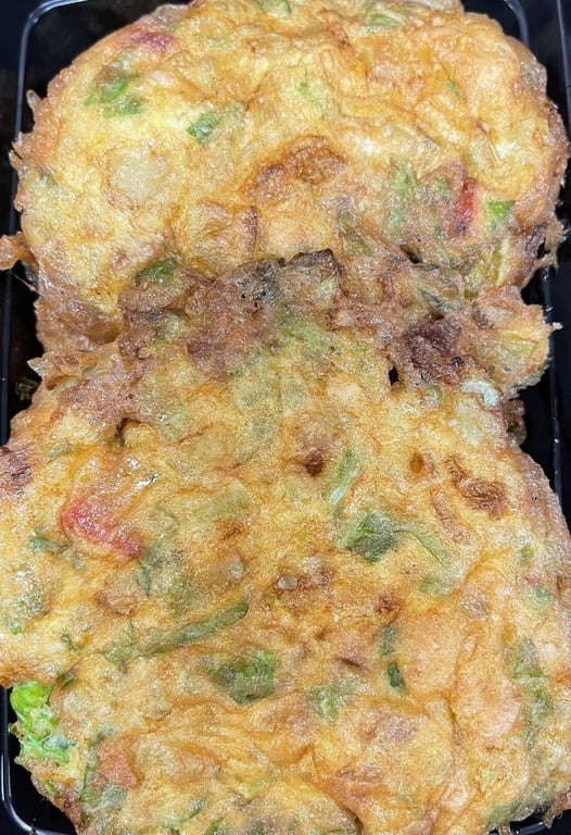 Combination Egg Foo Young 本楼蓉蛋