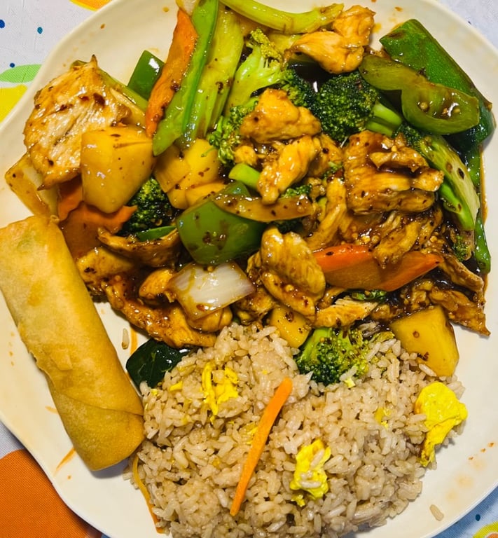 C9. Mango Chicken w. Garlic Sauce 芒果鸡