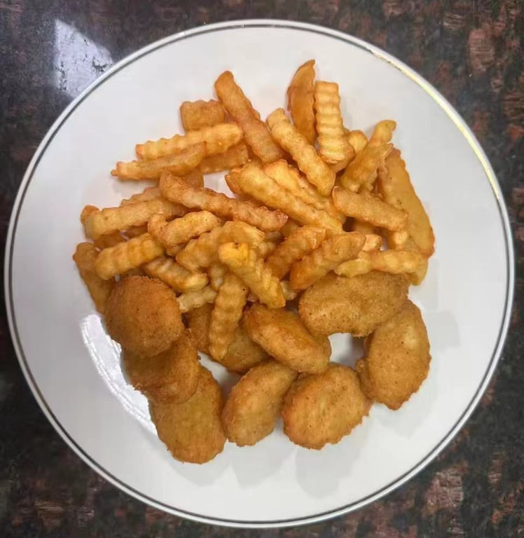 H 5. Chicken Nuggets (10)
