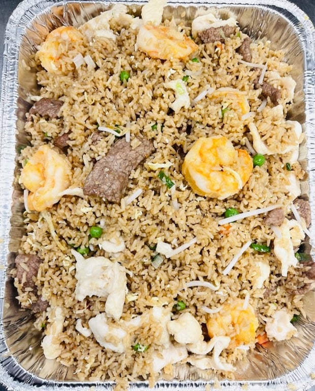 9. House Combo Fried Rice Party Tray 本樓炒饭派对拼盘