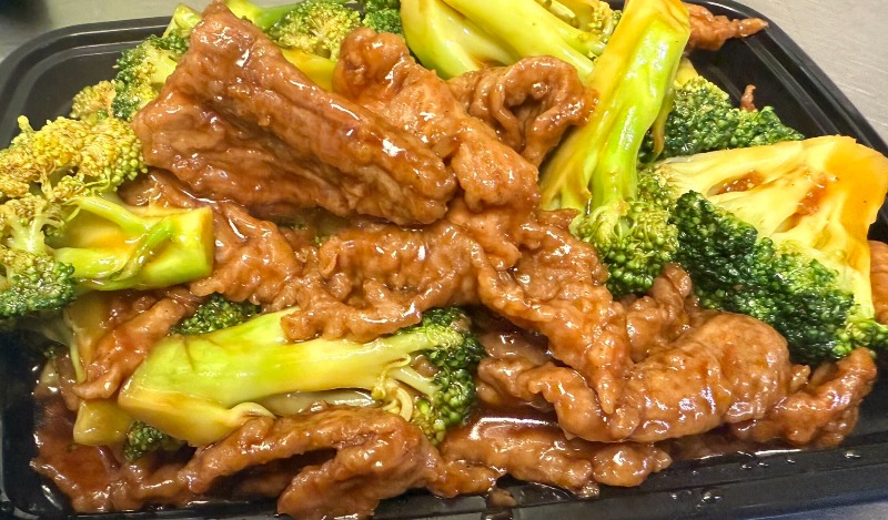 C77. 芥兰牛<br>Beef with Broccoli