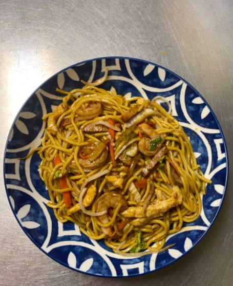97. House Special Lo Mein
