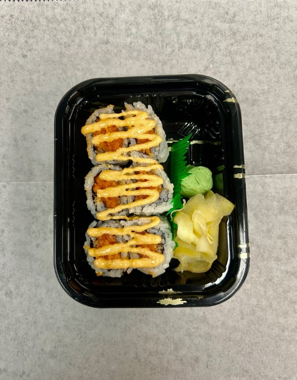 R4. *Spicy Salmon Roll