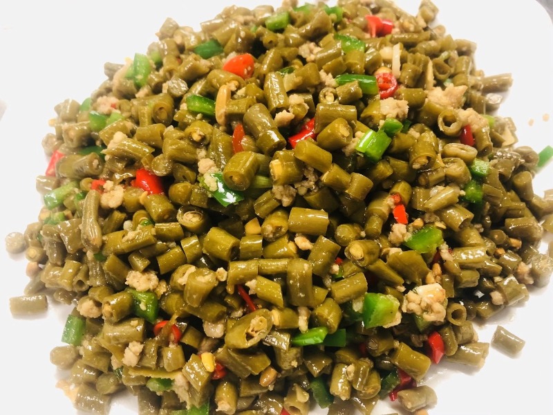 酸豆角肉末 Sour Beans w. Minced Meat
