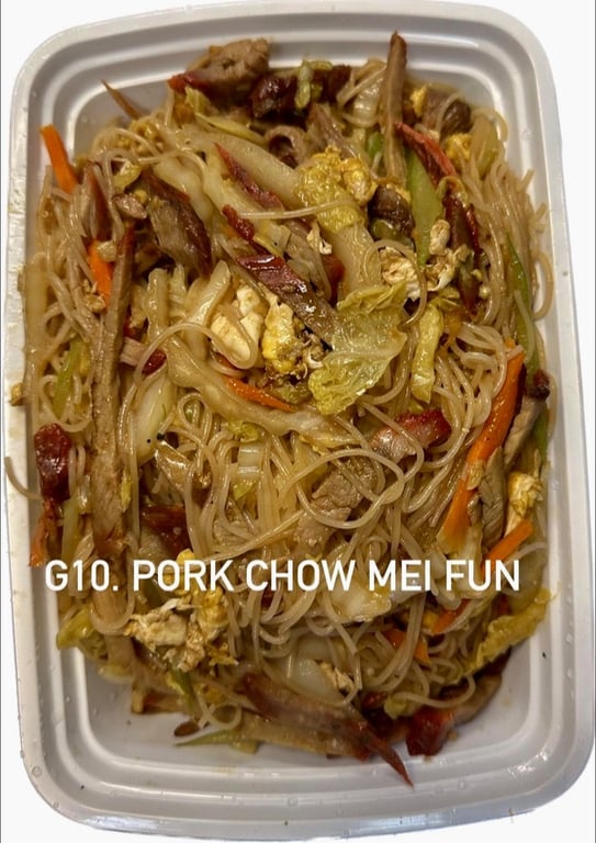 G10. 叉烧炒米粉  Roast Pork Chow Mei Fun