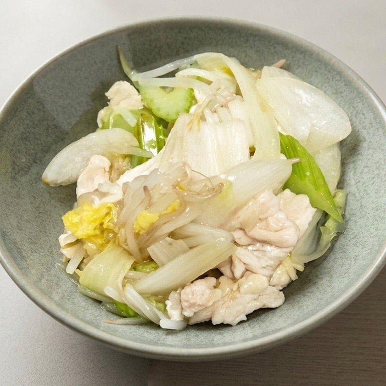 32. Chicken Chow Mein 鸡炒面