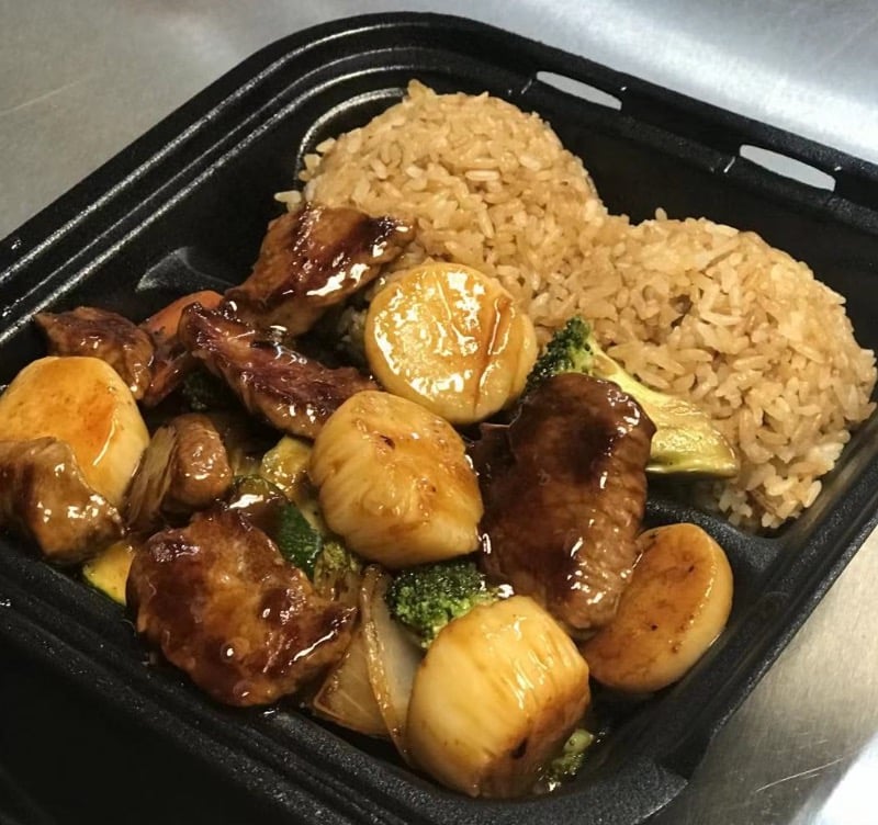 hibachi steak and scallop dinner