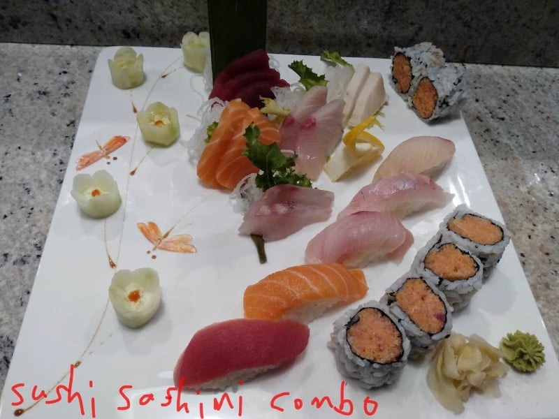 Sushi & Sashimi Combo Image