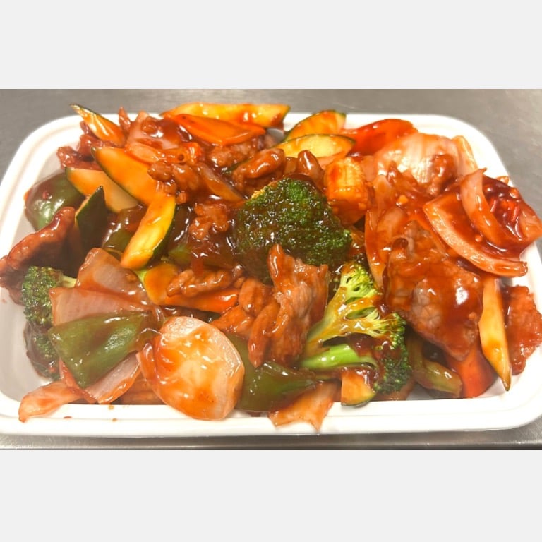 67. Beef w. Garlic Sauce