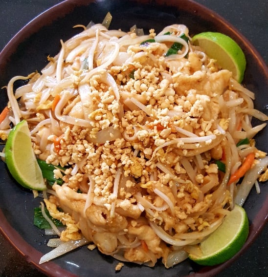 N02. Chicken Pad Thai