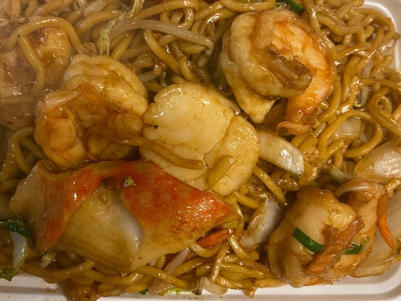 海鲜捞面 Seafood Lo Mein