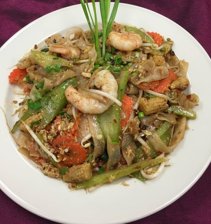 Drunken Noodles Shrimp
Thai Charm Eatery - Airdrie