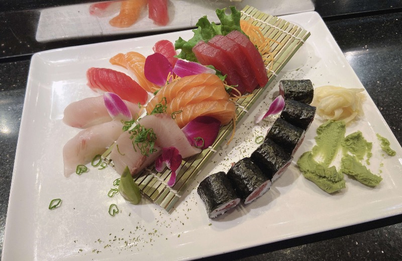 Sushi & Sashimi Deluxe