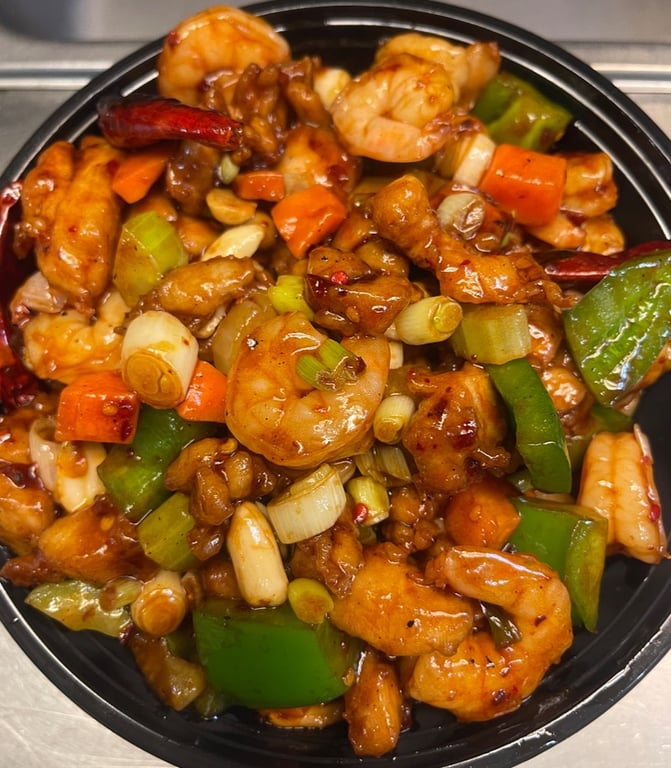 T13. Kung Pao Chicken & Shrimp