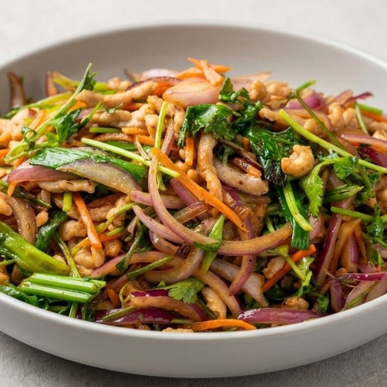 P6. 香菜肉丝 Shredded Pork w. Cilantro