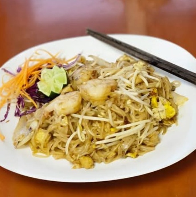 1. Pad Thai Lunch